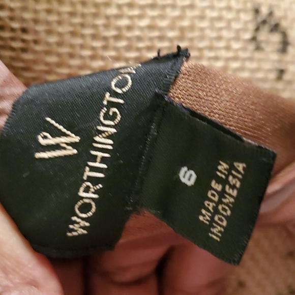 Dress - Picture 8 of 8